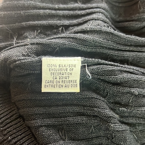 Talbots Petites Black Sequins 100% Silk Sweater Size S - Picture 9 of 15